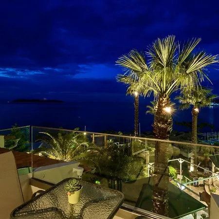 Apartahotel Tarsanas 4*