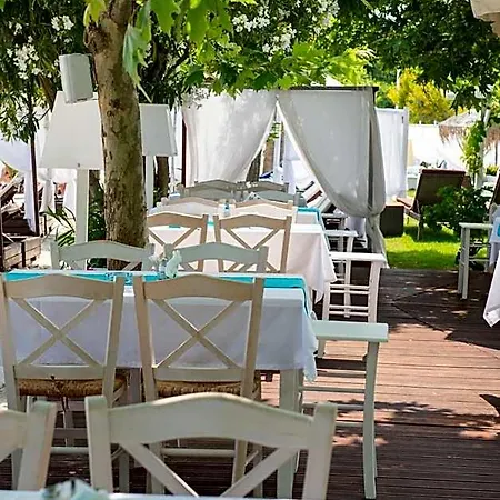 Tarsanas Aparthotel 4*