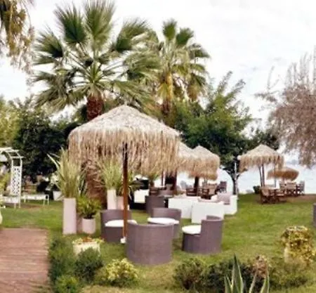 Tarsanas Apart-hotel 4*