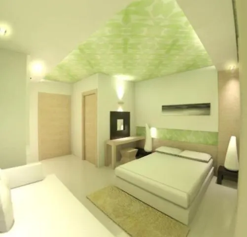 Tarsanas 公寓式酒店 4*