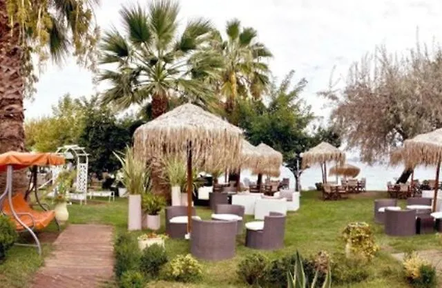 Tarsanas 公寓式酒店 4*